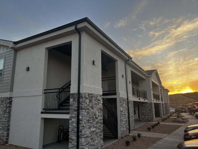 Photo - 6159 Winding Wy Townhome