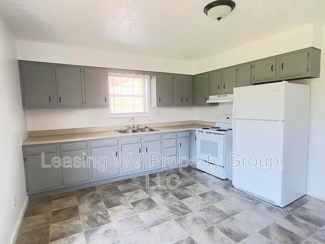 Photo - 3305 Carpenter Avenue