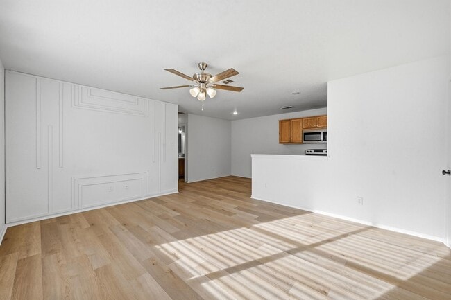 Photo - 8117-8119 Doreen Avenue Unit 8117