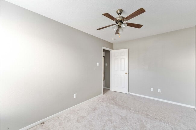 Photo - 12106 Landsdown Ridge Way