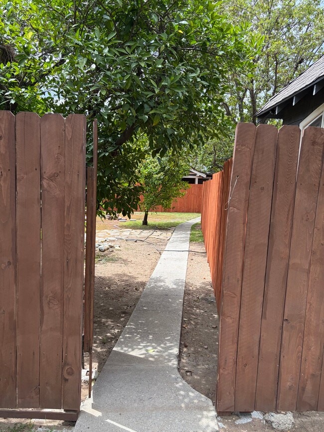 Photo - 158 N Canyon Blvd