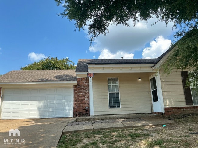Building Photo - 7825 Sarah Ann Dr S Rental