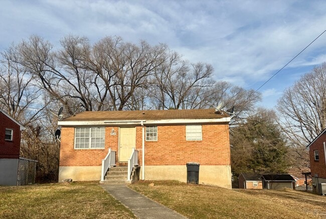 Building Photo - Idlewild Property Unit 2828 Idlewild-1