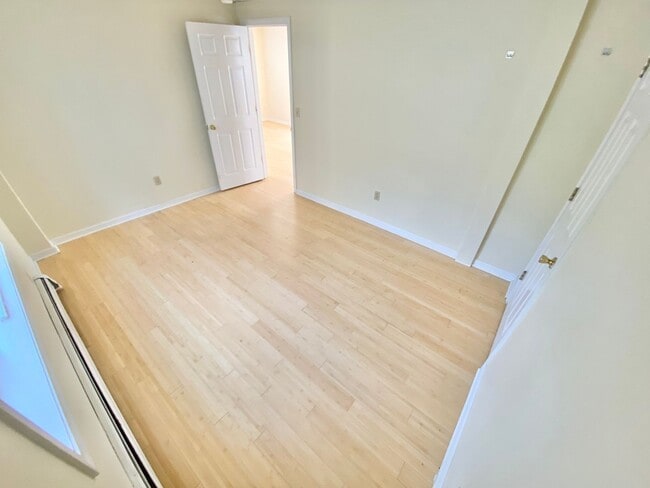 Photo - 61 Grant St Unit 2