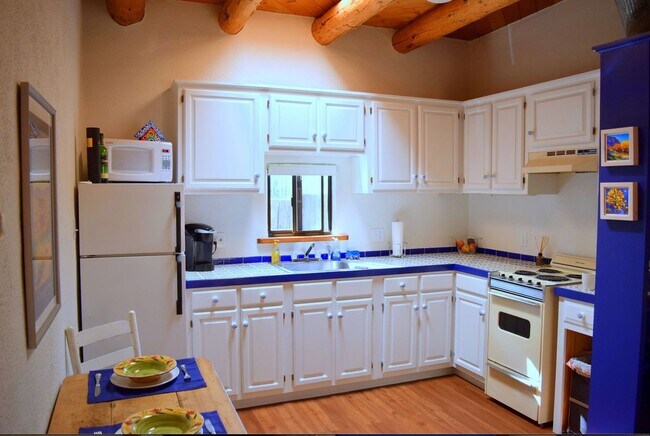 Photo - 226 Kit Carson Rd