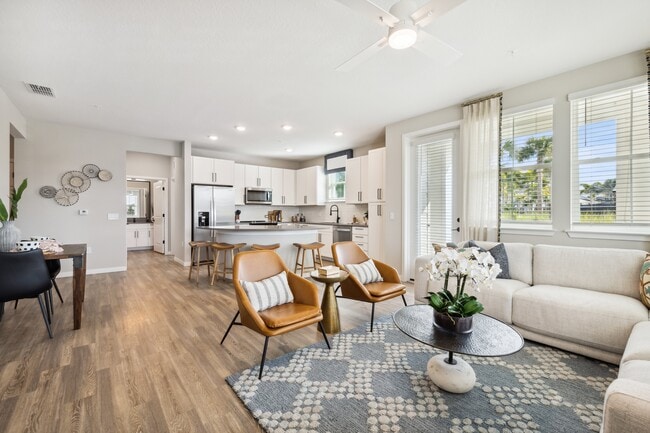 Photo - Harper Grove