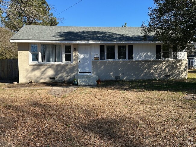 Building Photo - UPDATED 3 Bed 2 Bath Home for Rent!!