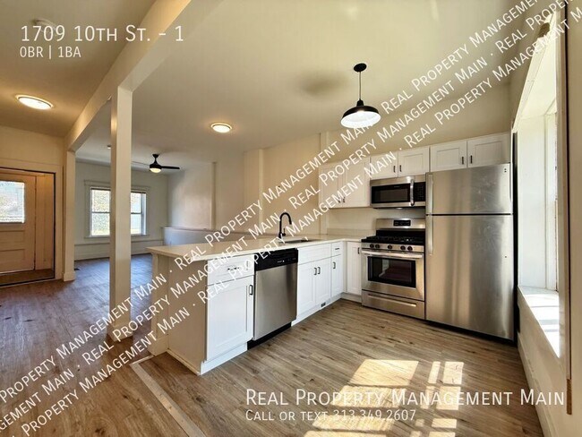 Building Photo - 1709 10th St Unit 1 Rental