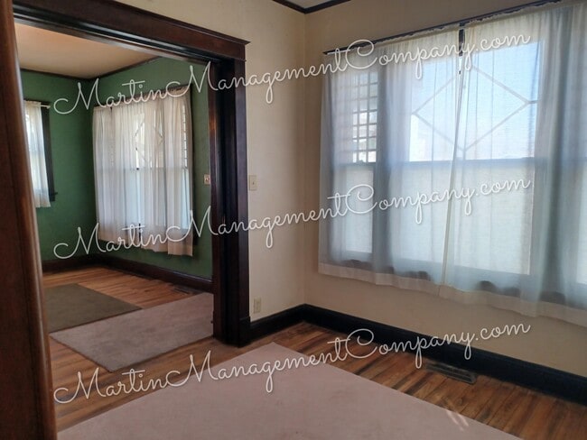 Photo - 1208 S Massachusetts