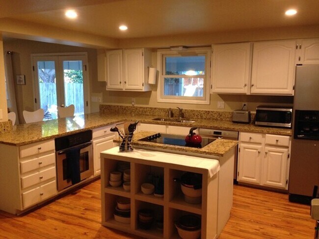 Photo - 3201 Lochwood Dr