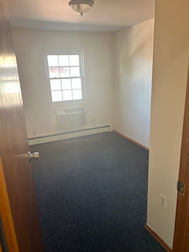 Photo - 245-53 149th Ave Unidad #1