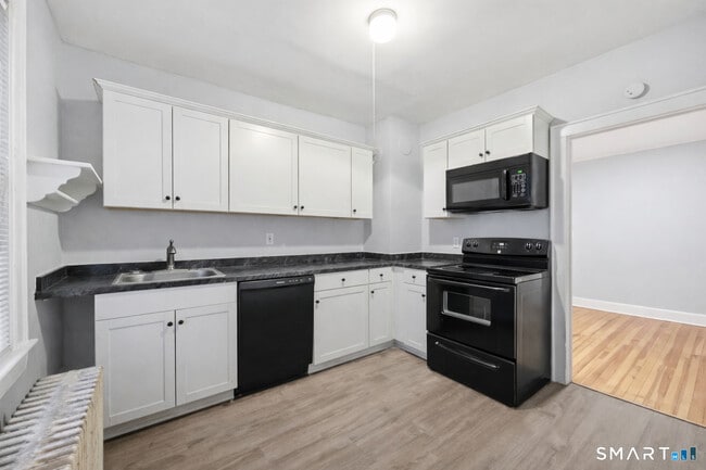 Photo - 94 Liberty St