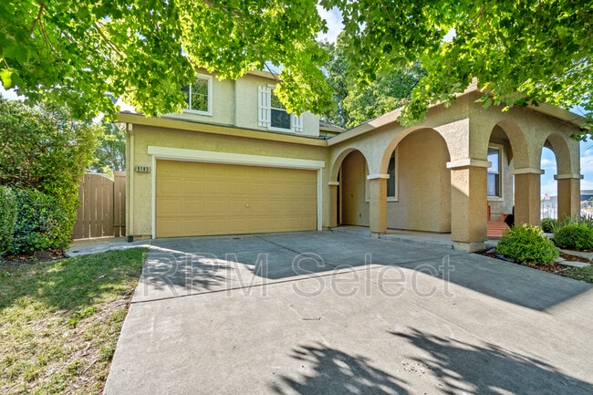 Building Photo - 5183 Bissett Way Rental