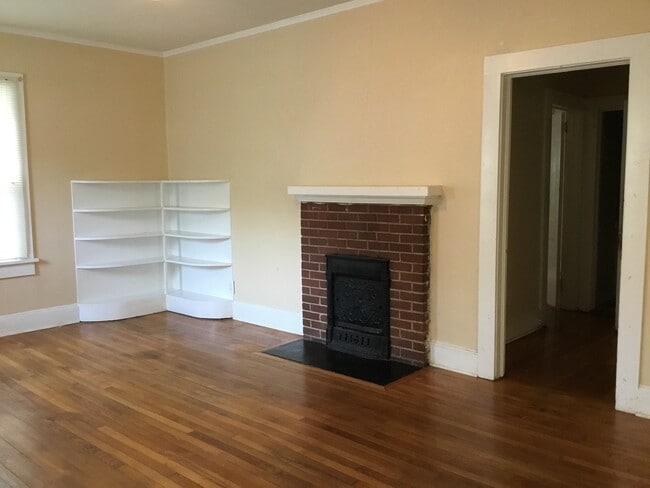 448 Willowbrook Ave