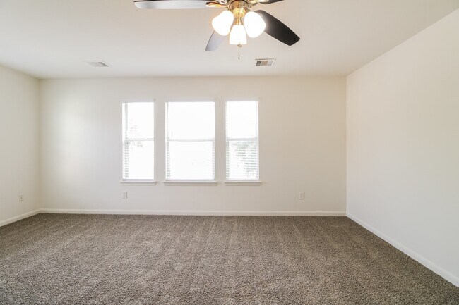 Photo - 7803 Cypress Edge Dr