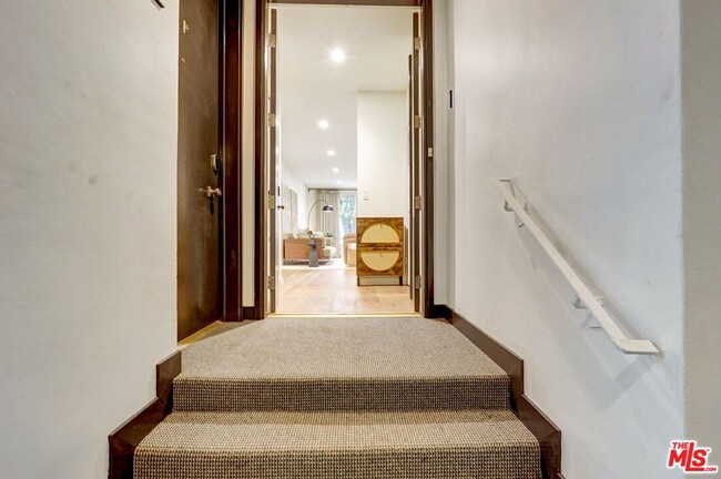 Photo - 874 Hammond St Unit 1