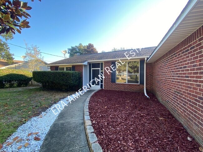 Photo - 2732 Beacon Ct