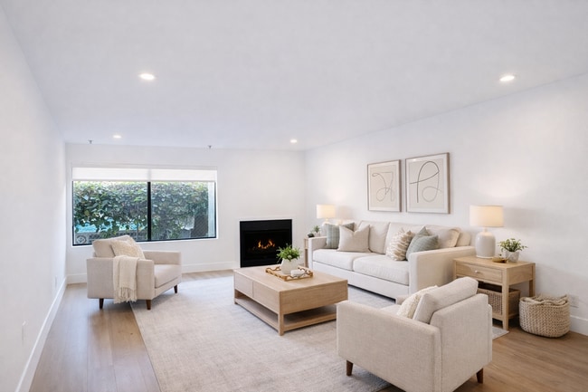 2123 Rodney Dr
