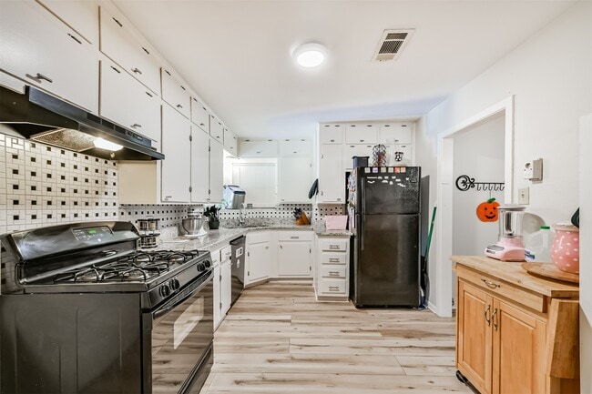 Photo - 222 Linda St