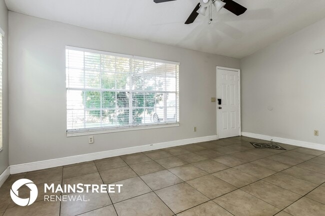 Photo - 9304 Daney St