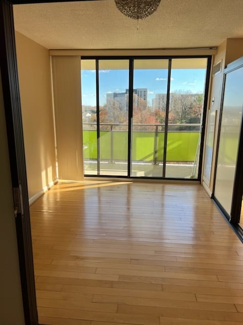 Photo - 5225 Pooks Hill Rd