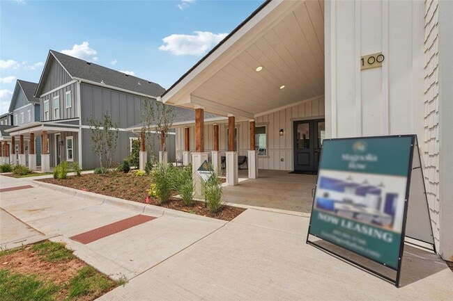 Photo - 6300 W Memorial Rd Unit 104