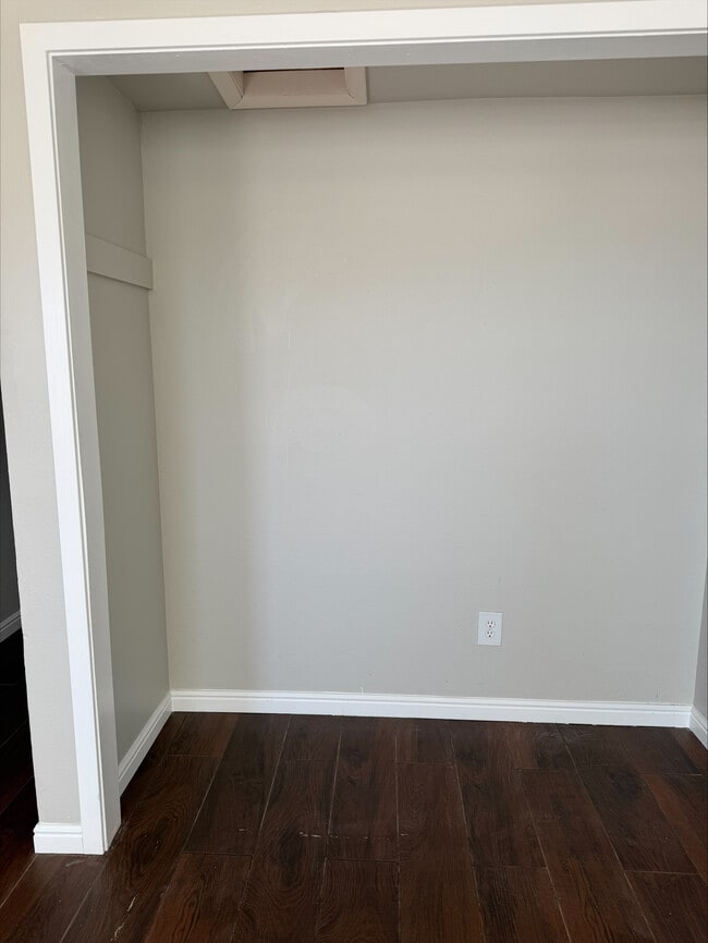 Photo - 1327B 9th W Ave