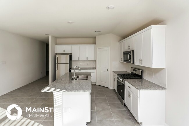 Photo - 525 Janette Ct