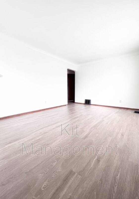 Photo - 4407 Packard Rd