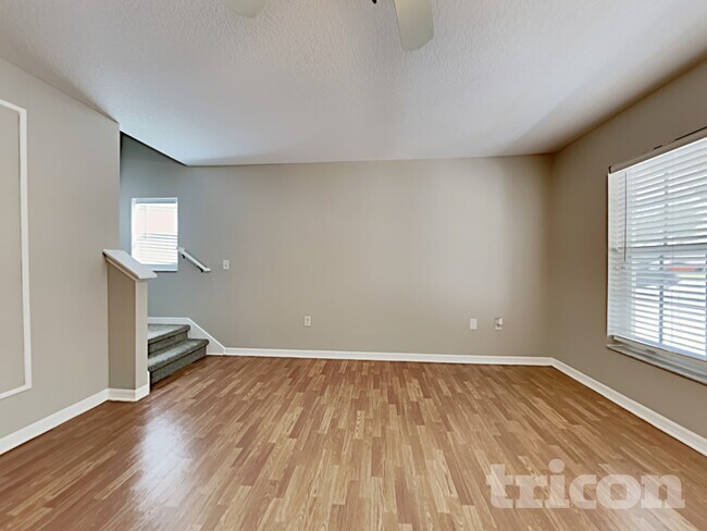Photo - 10211 Summerview Cir