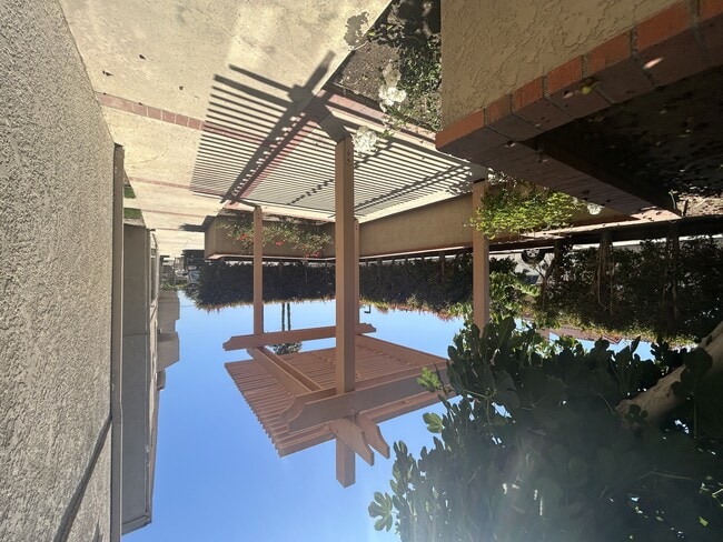 166th St Apts