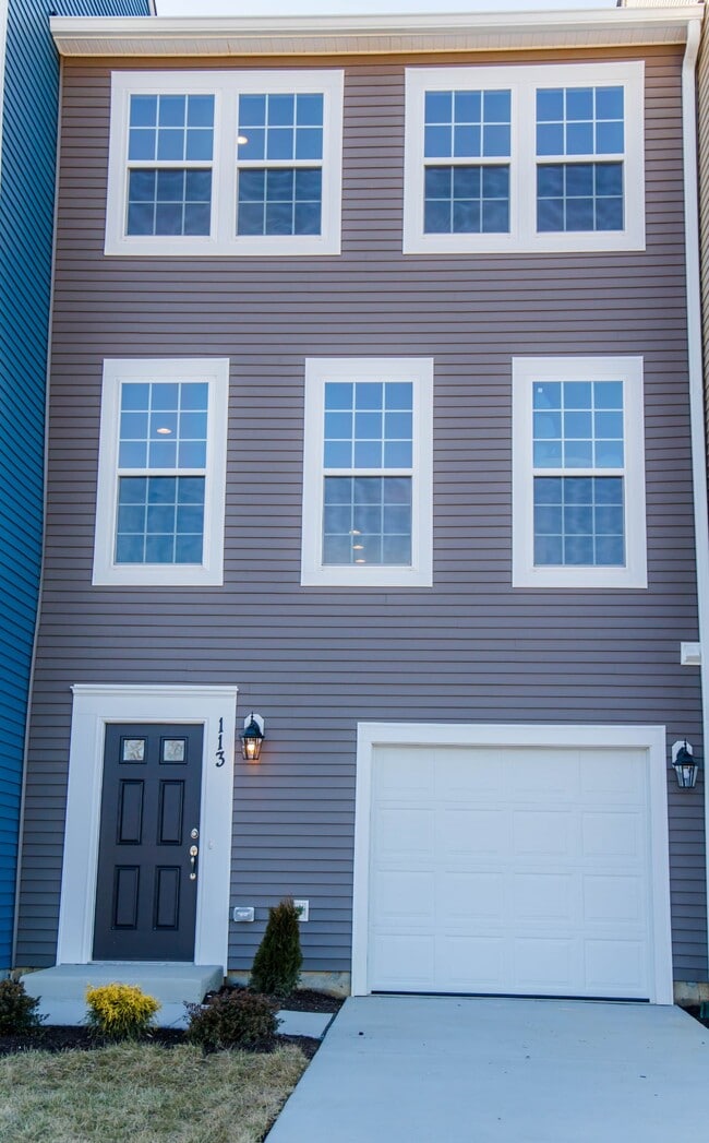 Photo - 113 Oakshire Ct