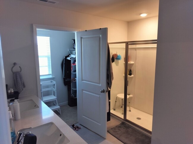 Photo - Bedford Beauty