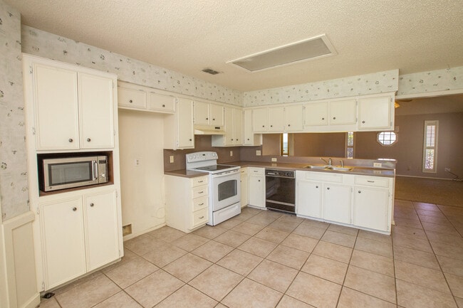 Photo - 2946 River Bend Ct