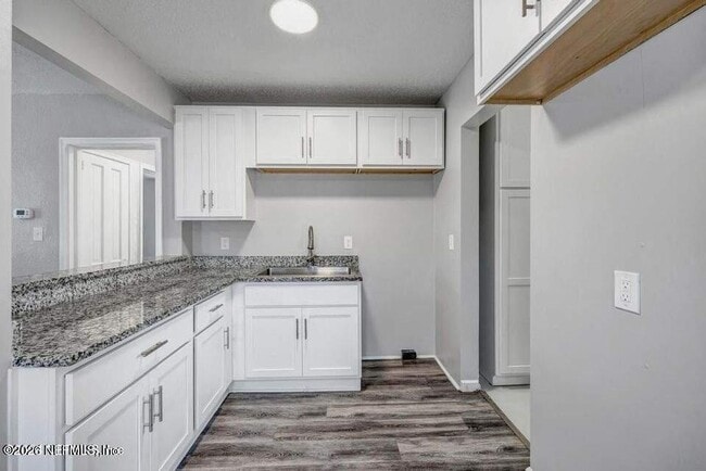 Photo - 1804 Cleveland St