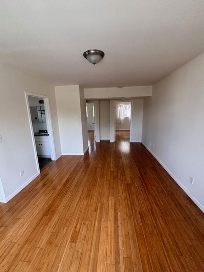 Photo - 1828 Montrose St, located in the vibrant city of Los Angeles Unit 1