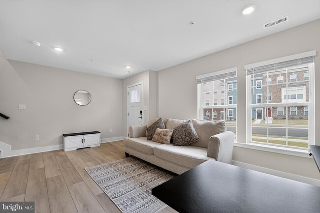 Photo - 1808 Parham Cir