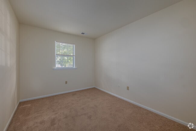 Bedroom 2 - 5 Rm, 2 Bd, 1 Ba - 1,000SF
