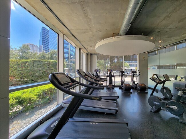 Photo - 1901 Post Oak Blvd