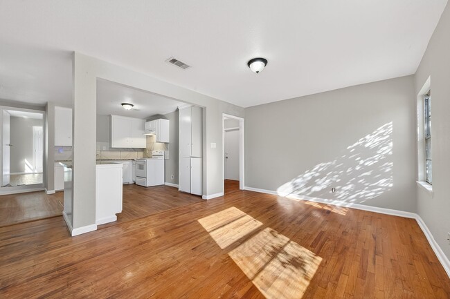 Photo - Spacious 4-Bedroom Home — Housing Vouchers Accepted