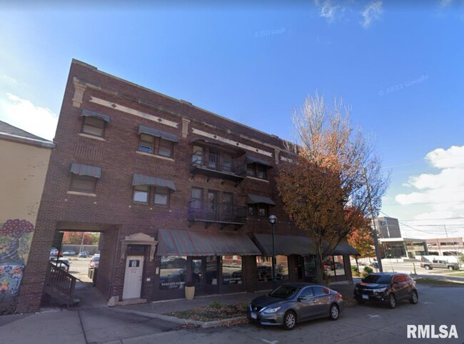 Building Photo - 421 13th St Unit 102 Rental