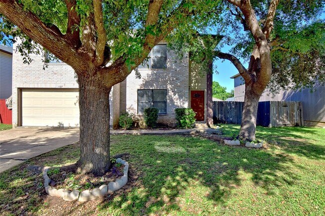 Photo - 1107 Thorn Creek Pl