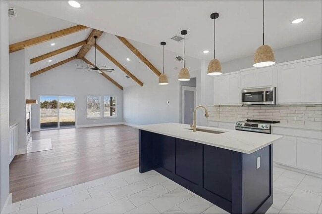 Photo - 2355 County Road 376