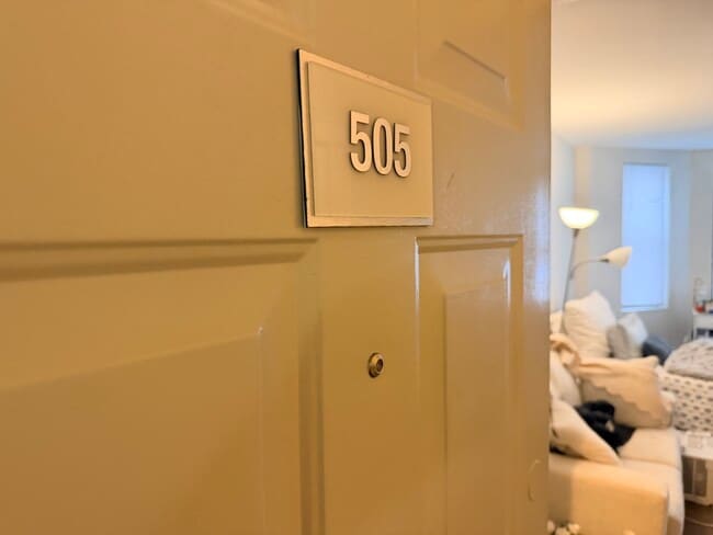 Photo - 845 Beacon St