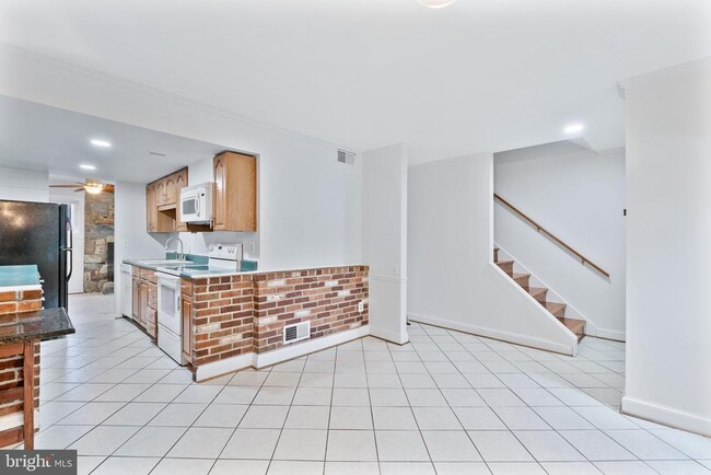 Photo - 9652 Marston Ln