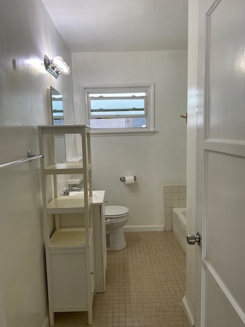Photo - 935 Victoria Ave Unidad B
