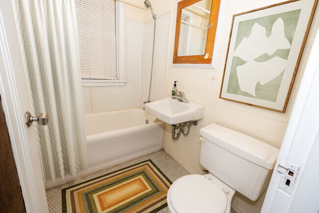 Photo - Santa Rosa Apartments