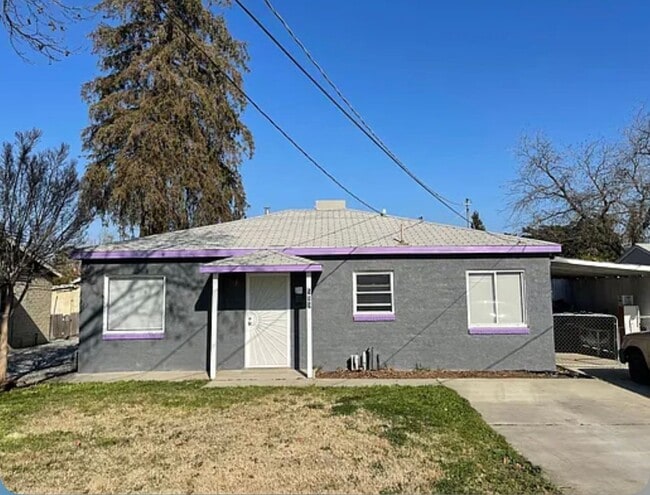 Building Photo - 589 S Minaret Ave