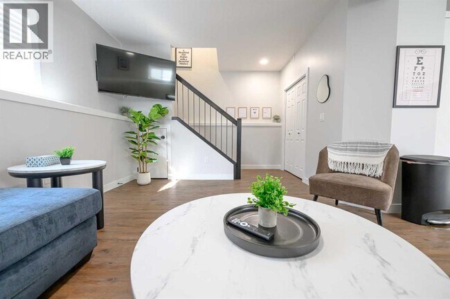 Photo - 13402-1104A 104A St