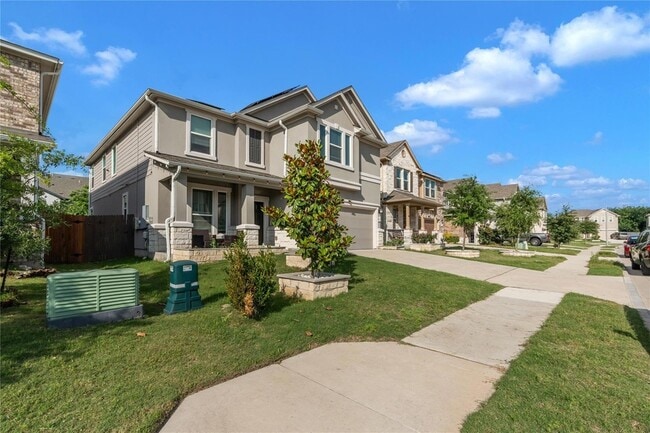 Photo - 520 Ayinger Ln